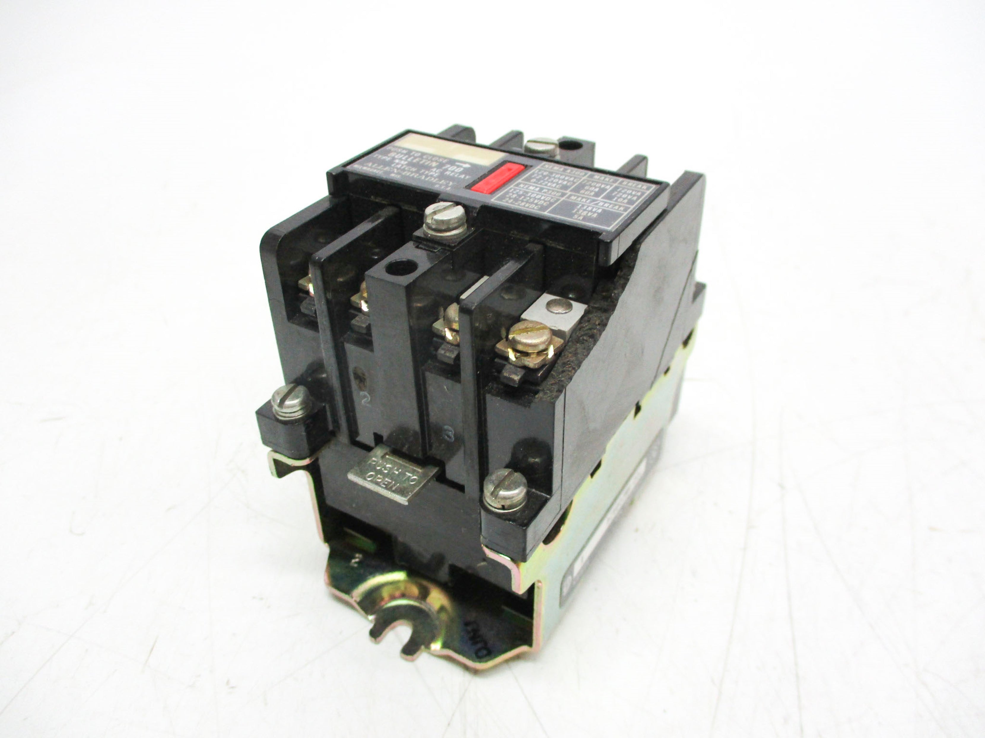 ALLEN BRADLEY 700-NM200A24 SER. E 24V60HZ (AS PICTURED) UNMP