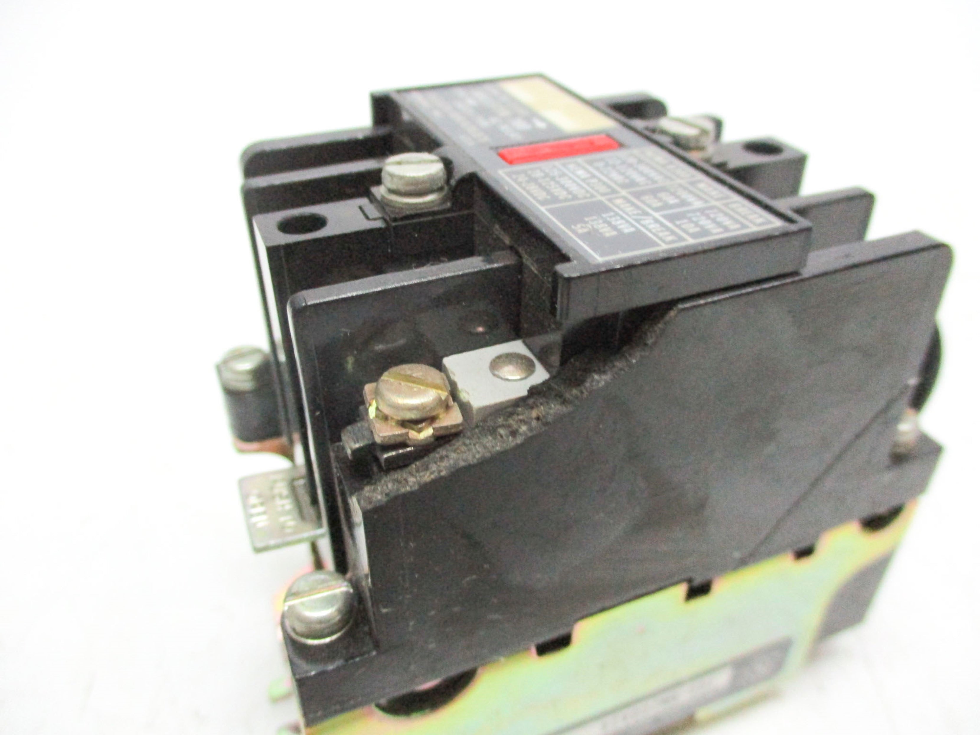 ALLEN BRADLEY 700-NM200A24 SER. E 24V60HZ (AS PICTURED) UNMP