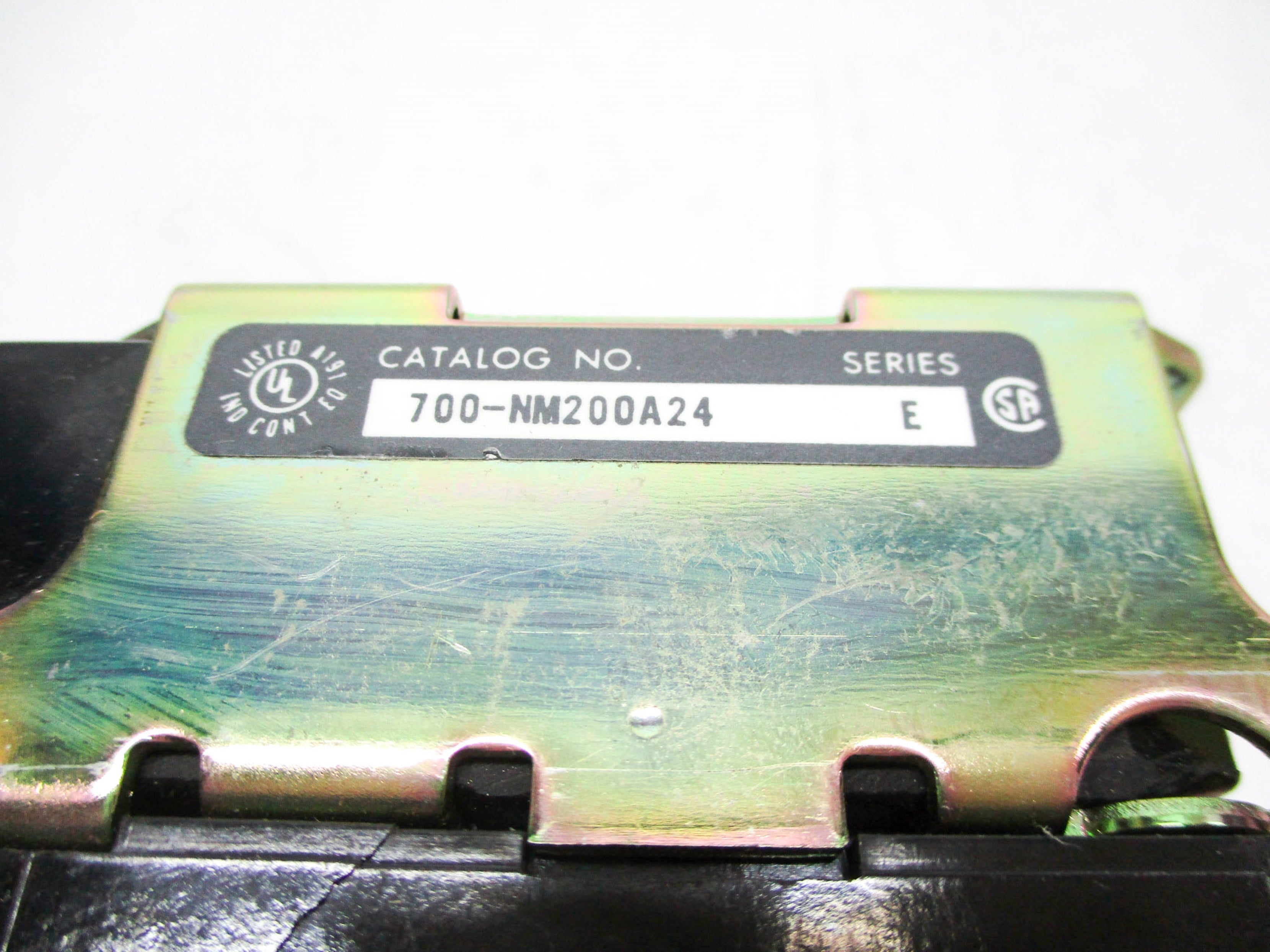 ALLEN BRADLEY 700-NM200A24 SER. E 24V60HZ (AS PICTURED) UNMP