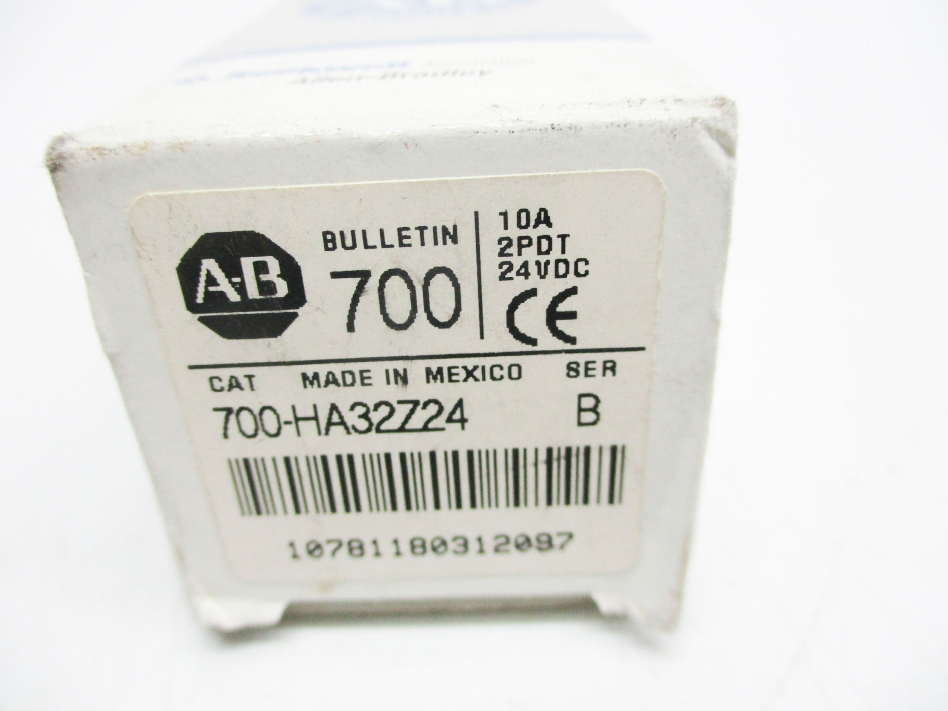 ALLEN BRADLEY 700-HA32Z24 SER. B 24VDC (GY/BL) NSMP