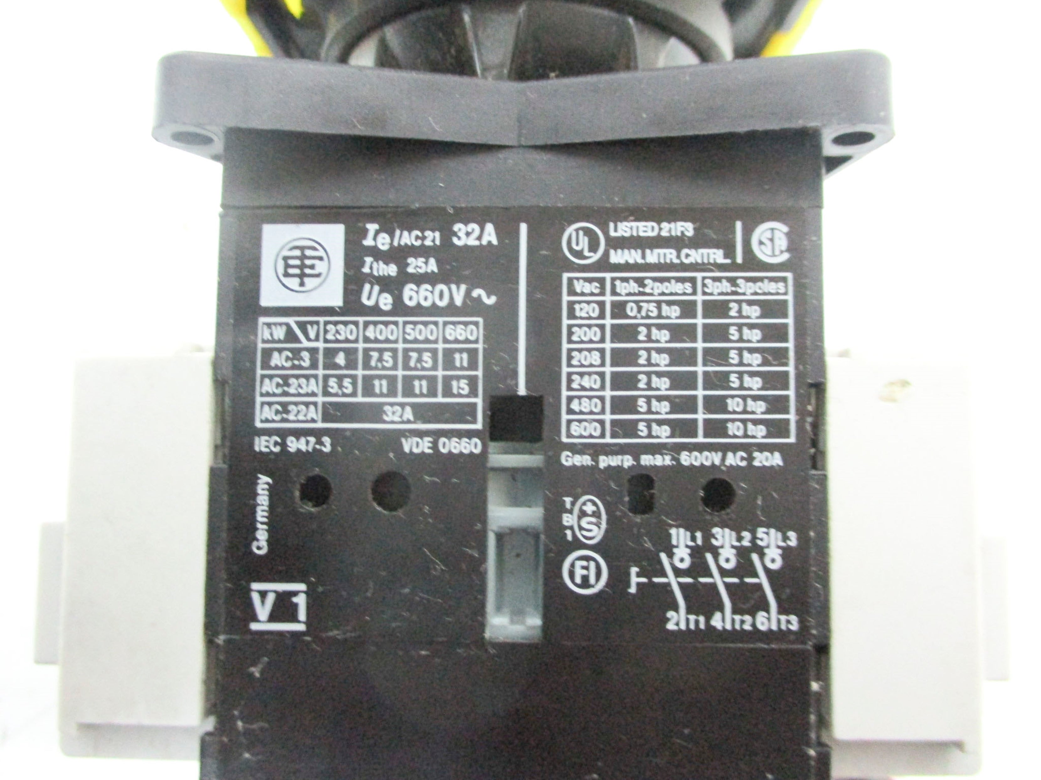 TELEMECANIQUE V1 600VAC 32A UNMP