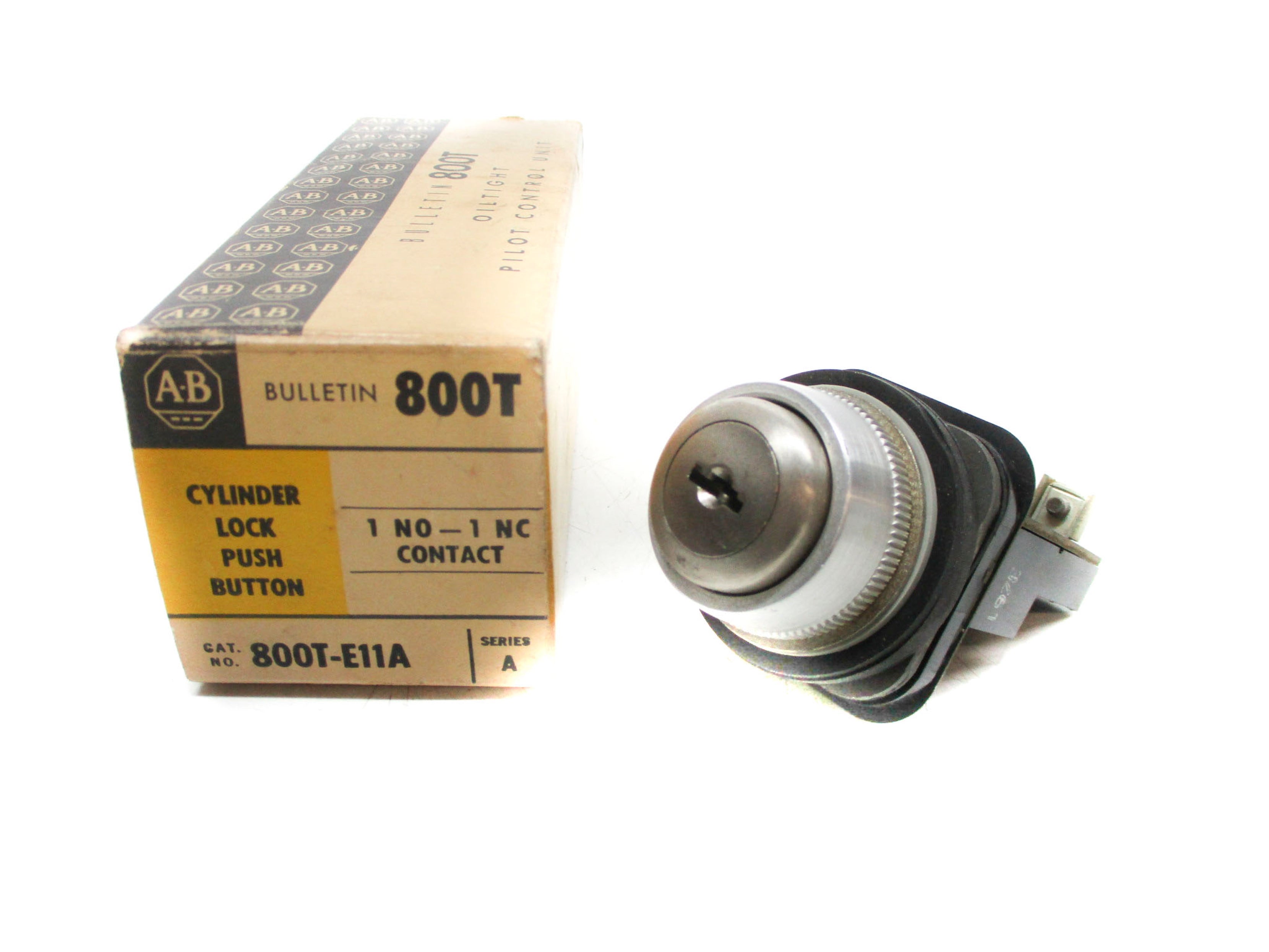 ALLEN BRADLEY 800T-E11A SER. A (NO KEY) (BK/YL) NSMP