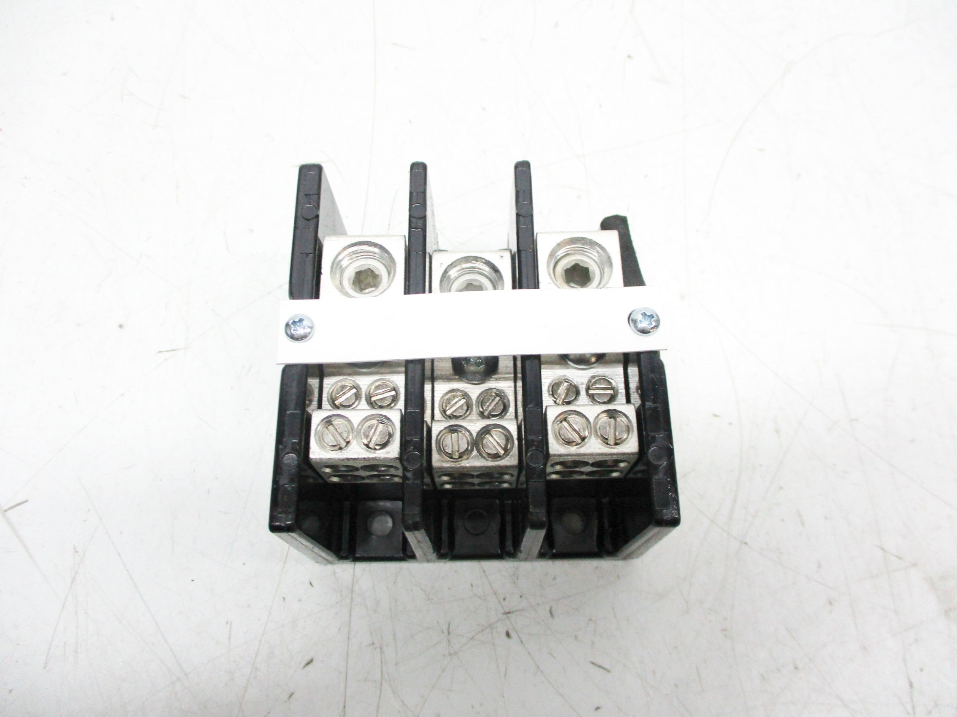ALLEN BRADLEY 1492-PD3141 SER. B (AS PICTURED) (WH) NSMP