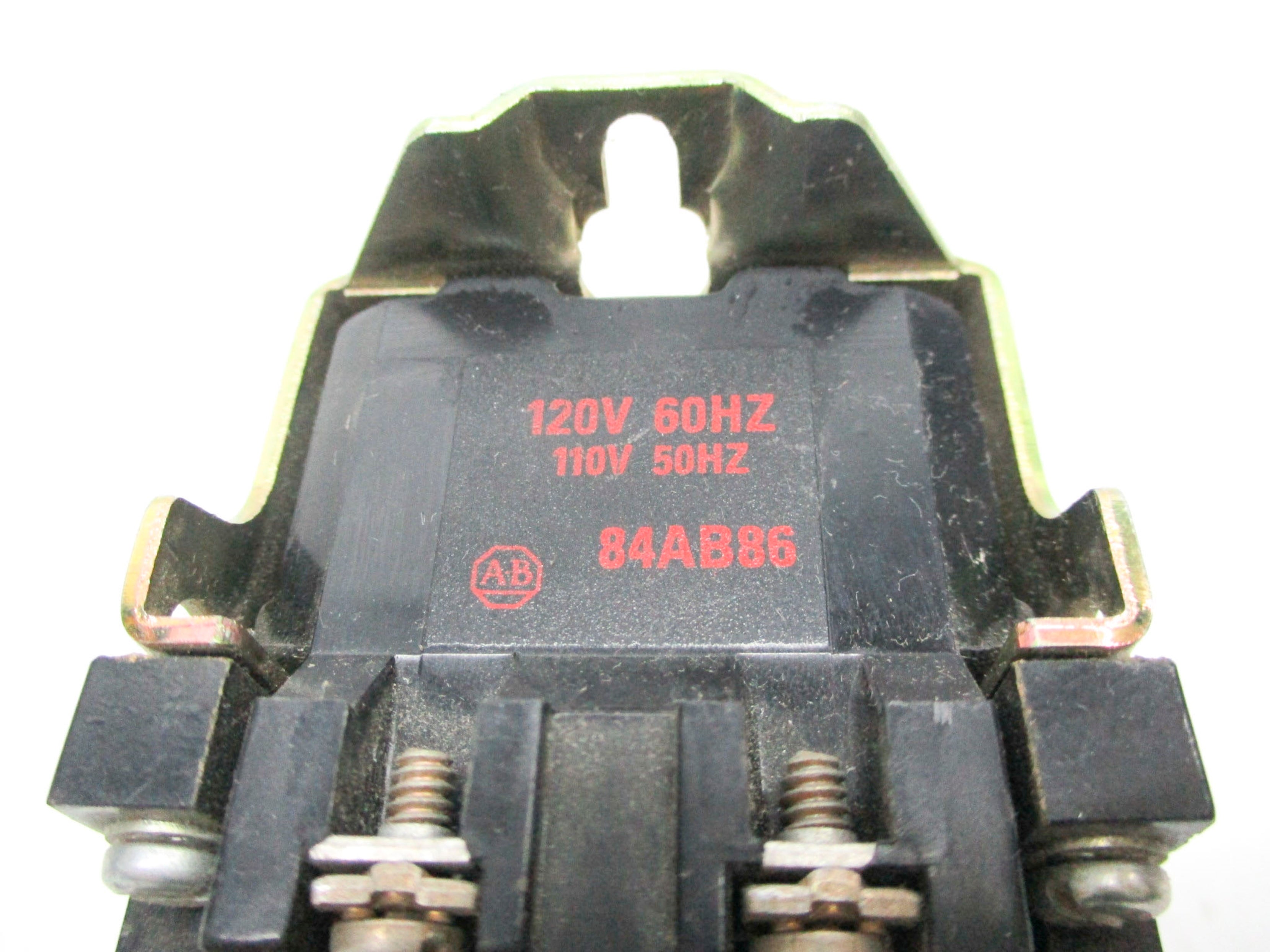 ALLEN BRADLEY 700-N800A1 SER. C 110V50HZ 120V60HZ (AS PICTURED) UNMP