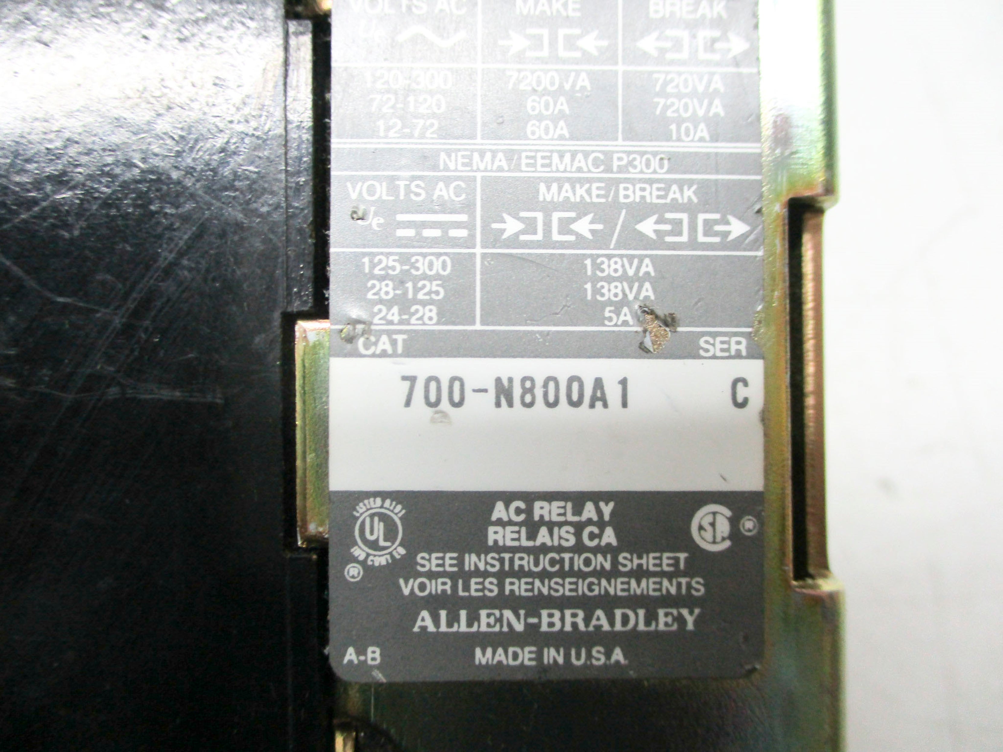 ALLEN BRADLEY 700-N800A1 SER. C 110V50HZ 120V60HZ (AS PICTURED) UNMP