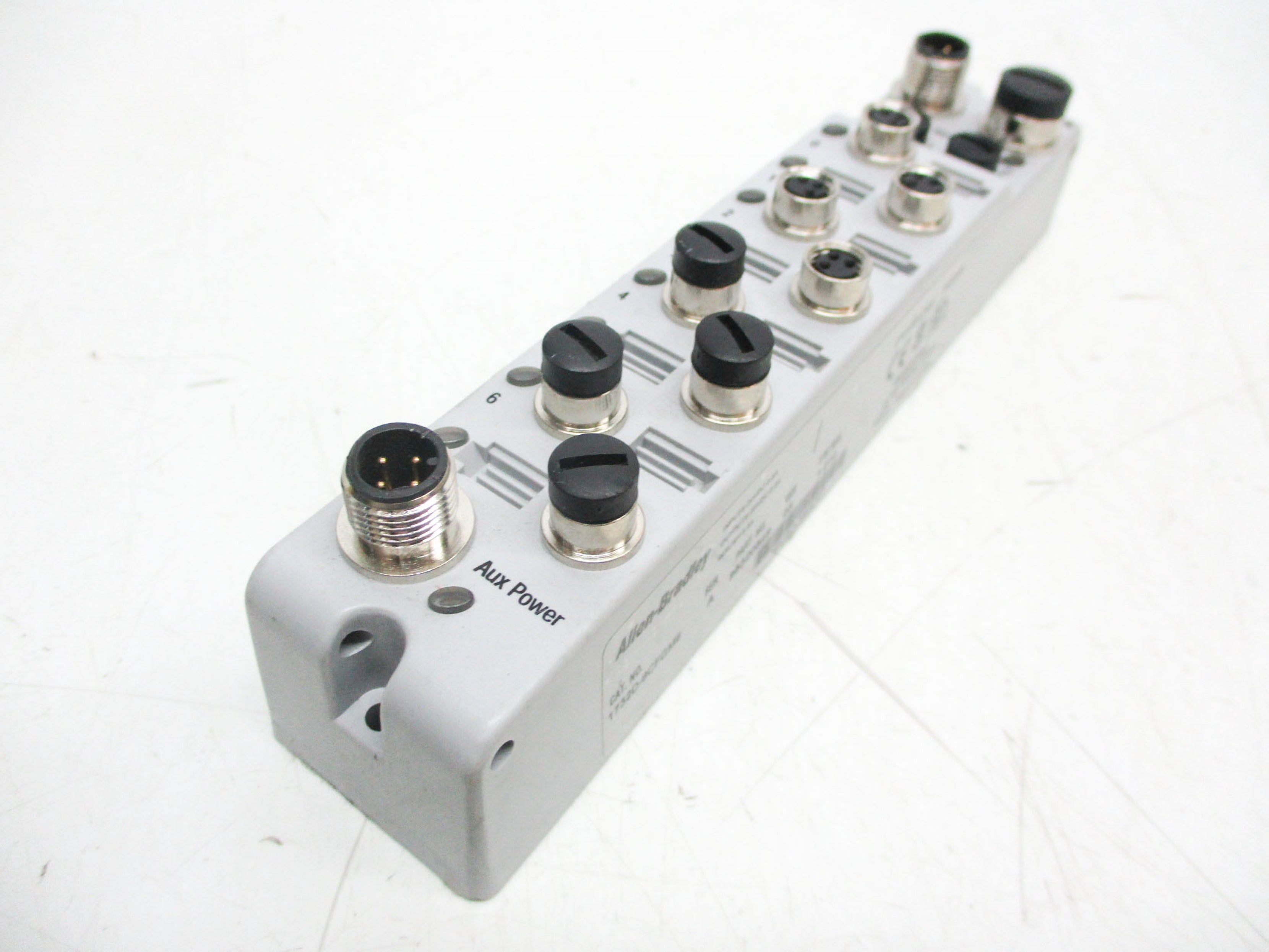 ALLEN BRADLEY 1732D-8CFGM8 SER. A F/W: 1.010 (AS PICTURED) UNMP