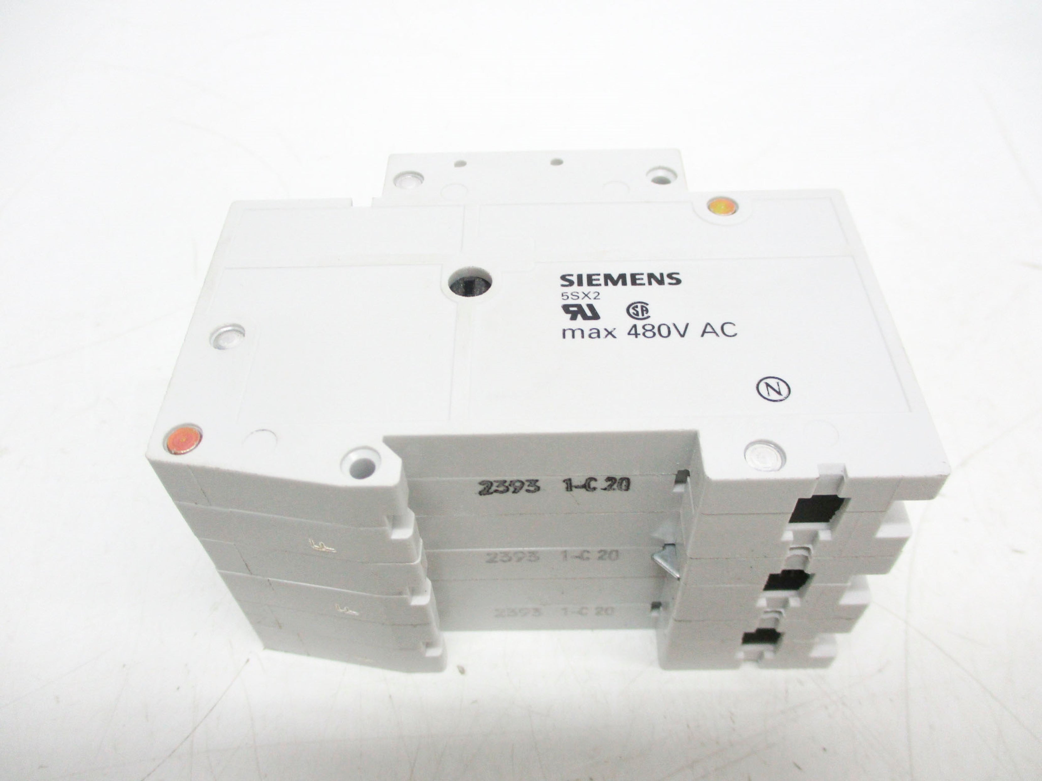 SIEMENS 5SX2320-7 20A 480VAC (AS PICTURED) NSMP
