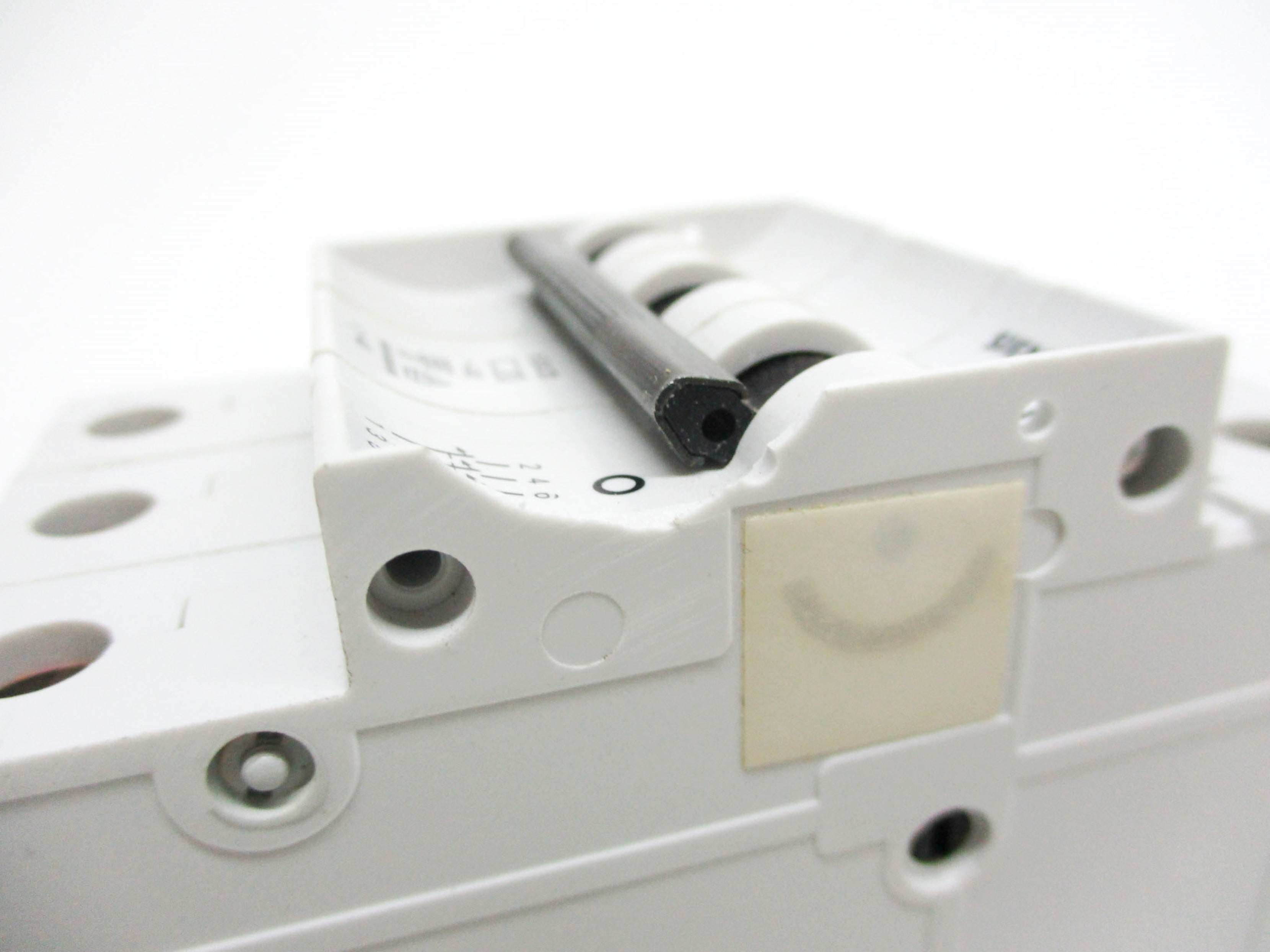SIEMENS 5SX2320-7 20A 480VAC (AS PICTURED) NSMP