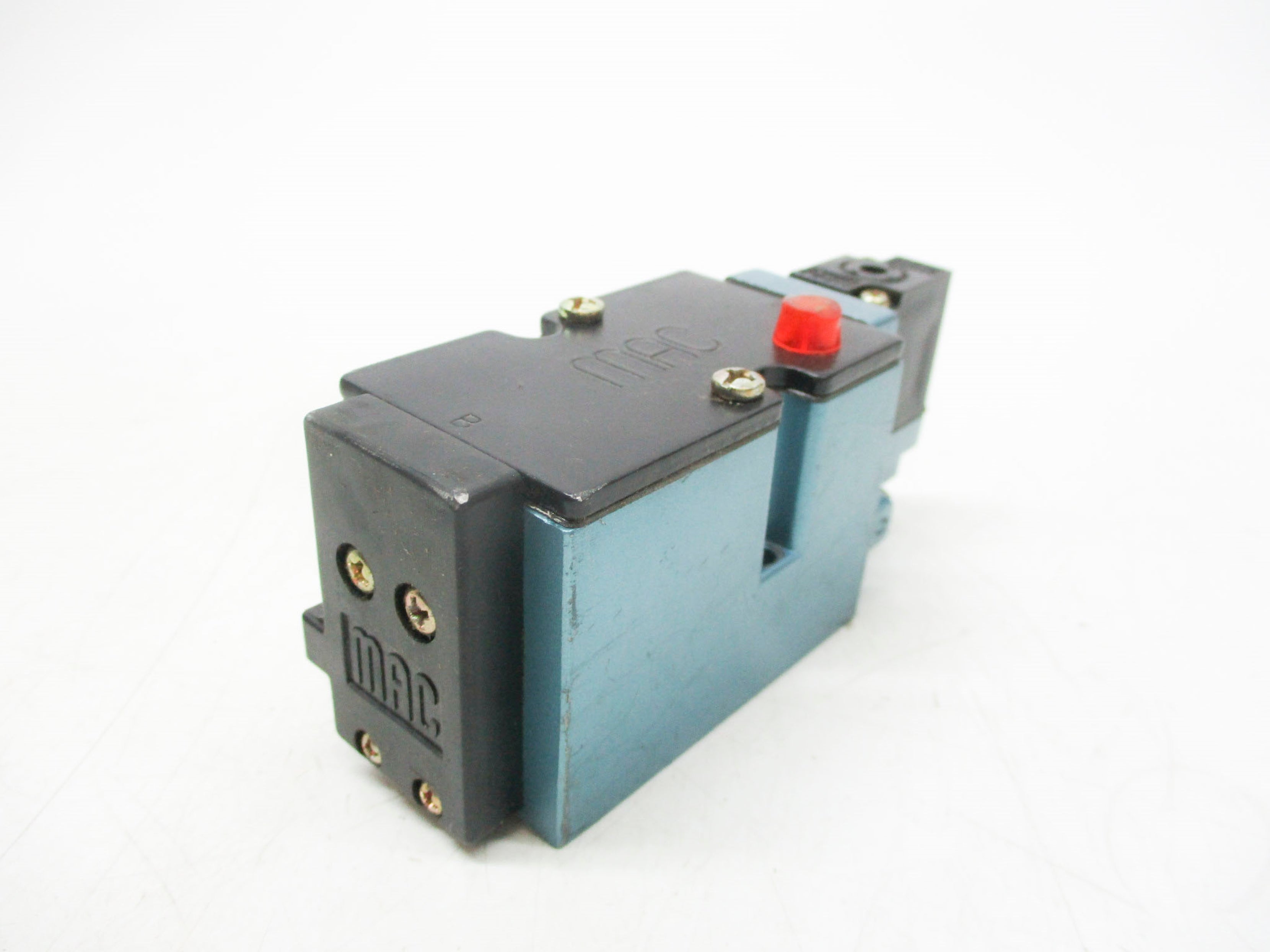MAC 82A-AC-000-TM-DDAP-1DA 24VDC 160PSI UNMP