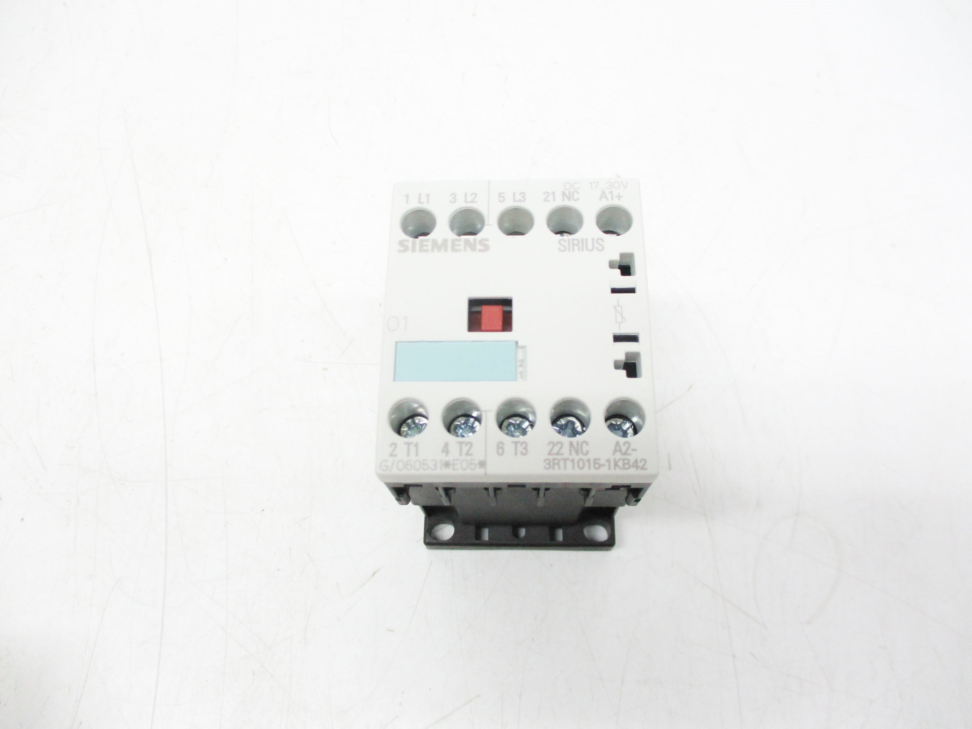 SIEMENS 3RT1015-1KB42 17-30VDC NSMP