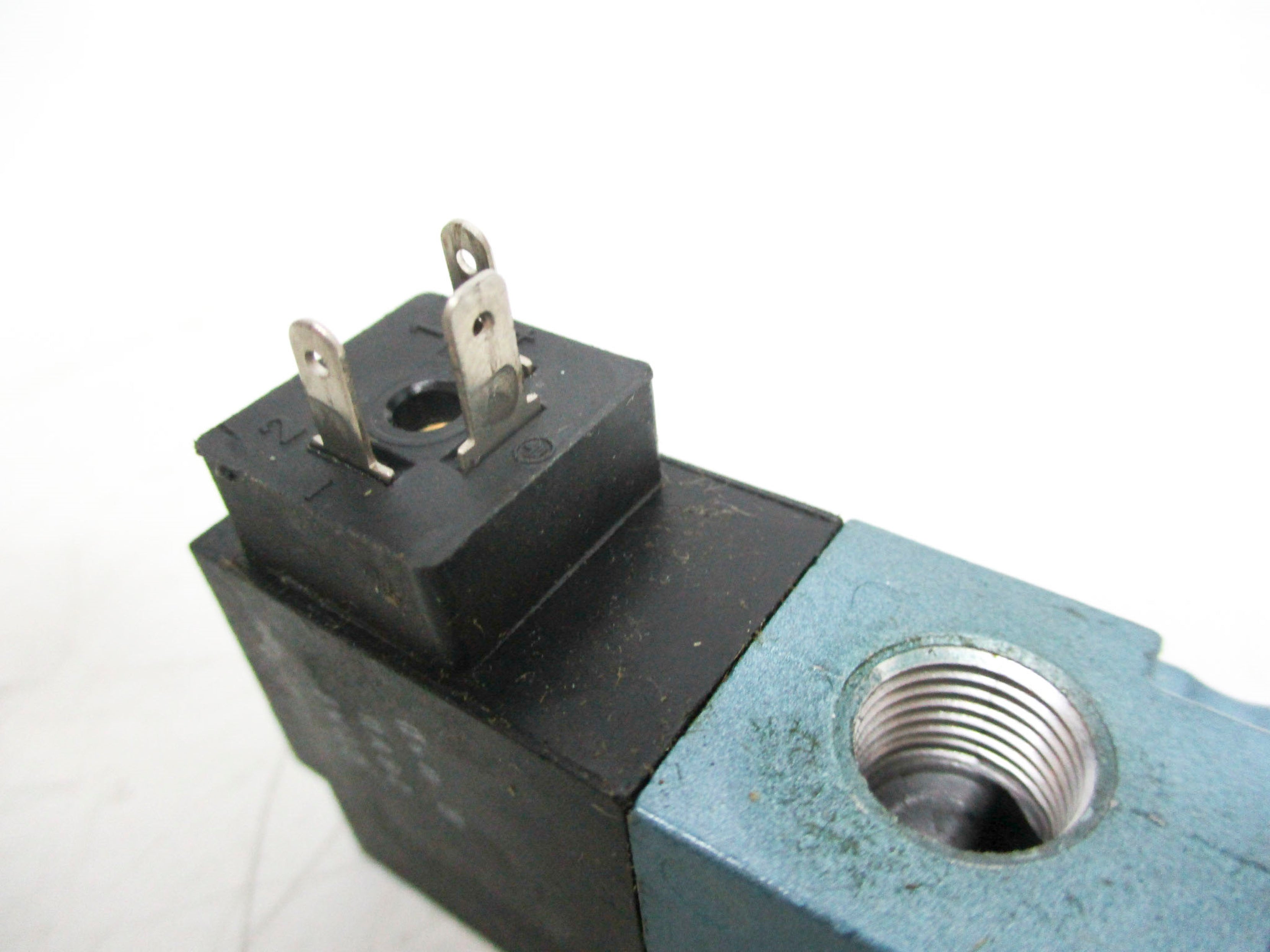 MAC 35A-AAA-DDAJ-1KJ 24VDC 120PSI UNMP