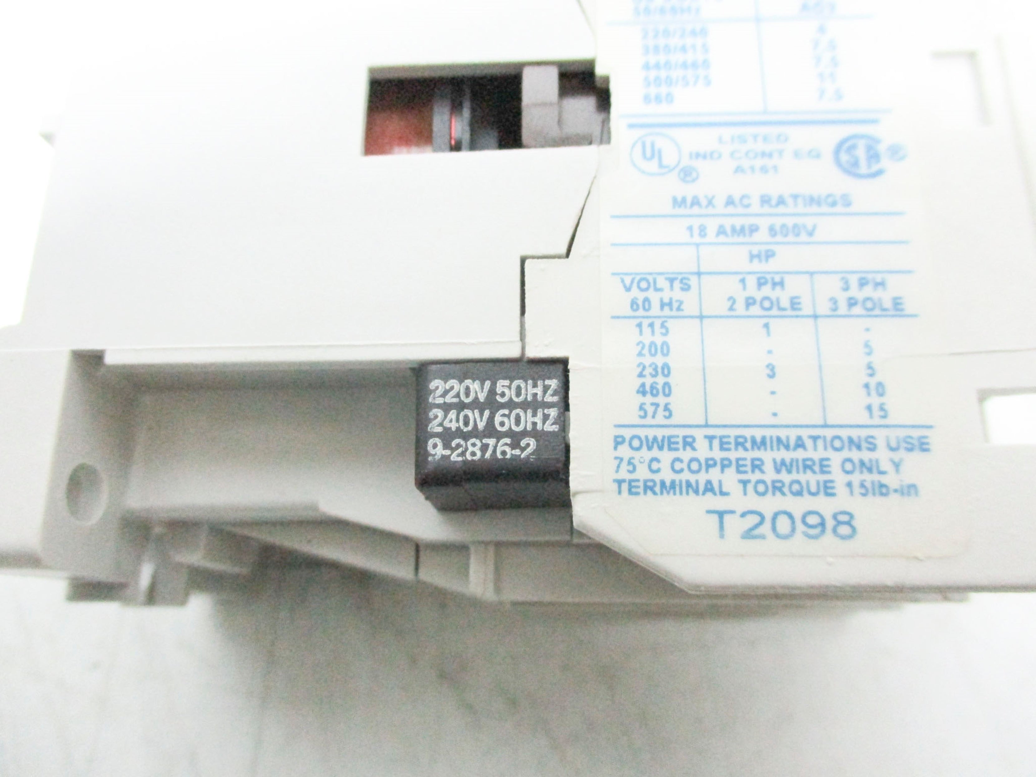 CUTLER HAMMER CE15DN3BB SER. B1 220/240V NSMP