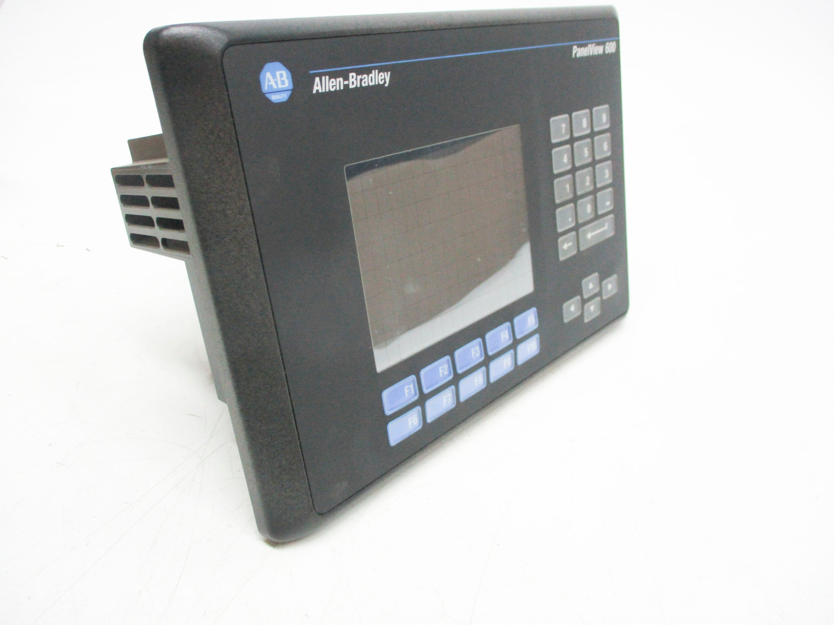 ALLEN BRADLEY 2711-B6C8 SER. B F/W: 4.21 (BR/WH) UNMP