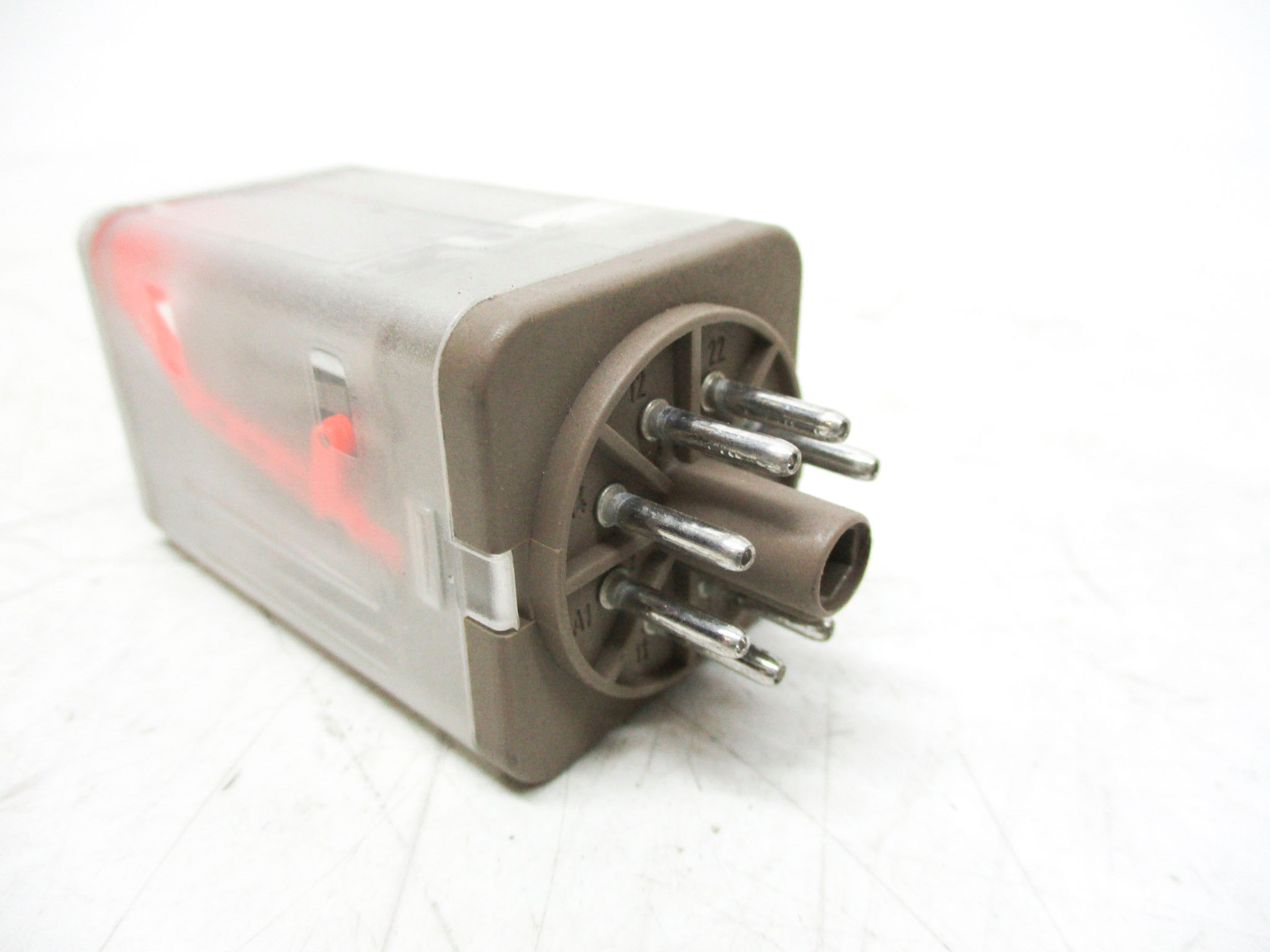 ALLEN BRADLEY 700-HA32Z24 SER. C 24VDC (BL/WH) NSMP