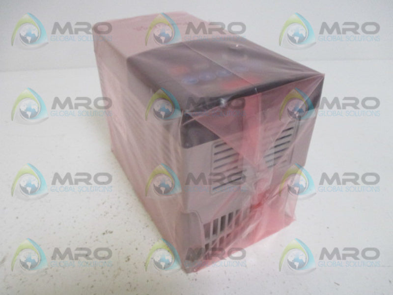 ALLEN BRADLEY POWERFLEX 40 22B-D010N104 SER. A F/W 6.02 AC DRIVE *NEW IN BOX*