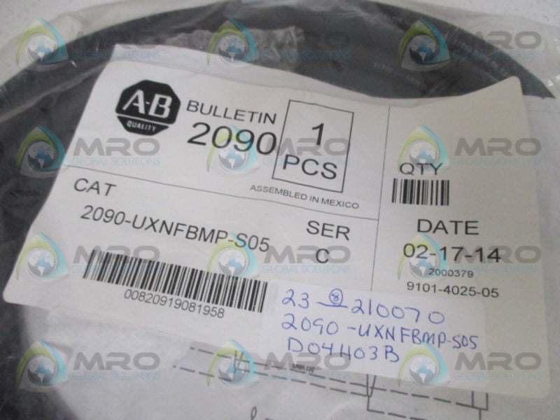 ALLEN BRADLEY 2090-UXNFBMP-S05 SER. C CABLE * NEW IN FACTORY BAG *