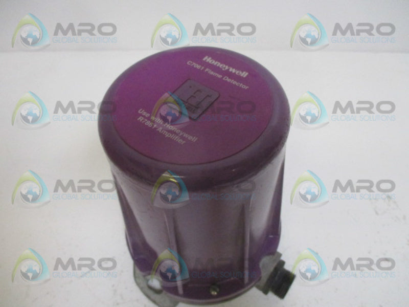 HONEYWELL C7061A1038 FLAME SAFETY DETECTOR *USED*