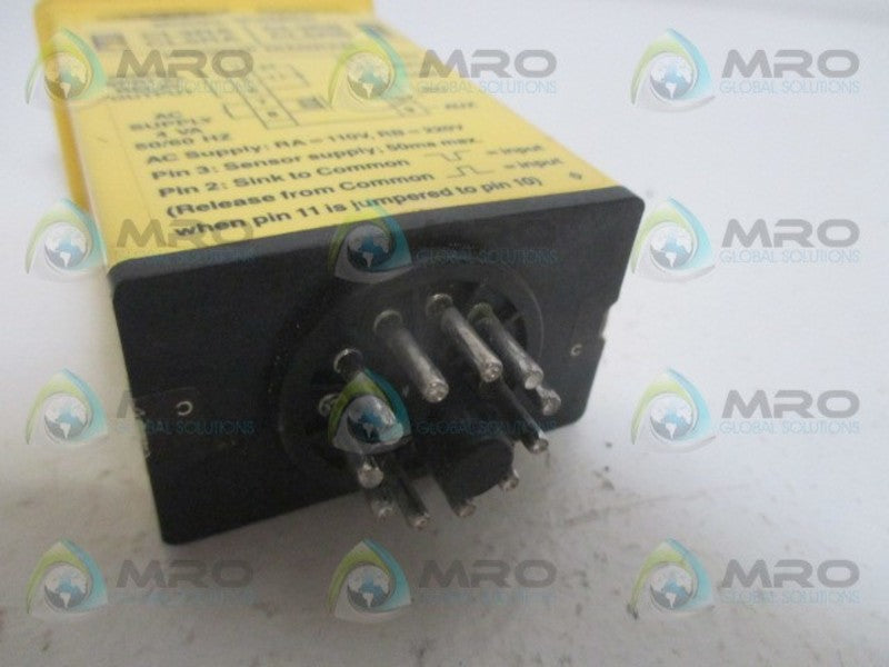 BANNER ENGINEERING CLR5A LOGIC MODULE *USED*