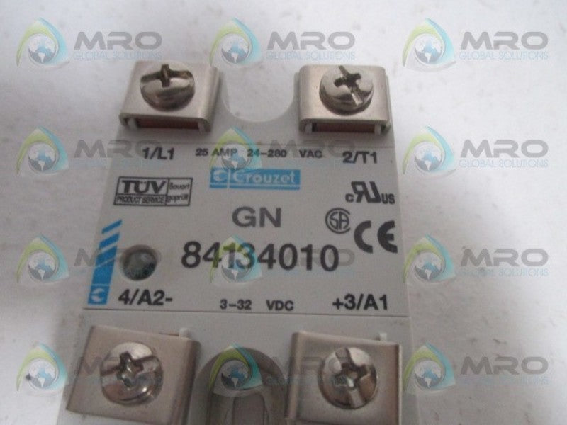 CROUZET 84134010 SOLID STATE RELAY 3-32VDC *NEW NO BOX*