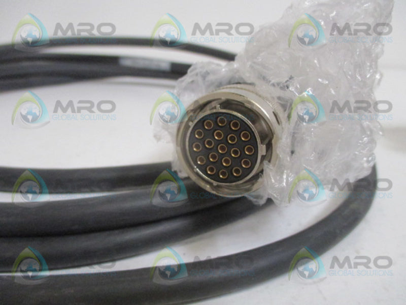ALLEN BRADLEY 2090-UXNFBMP-S04 SER. C POWER CABLE *NEW NO BOX*