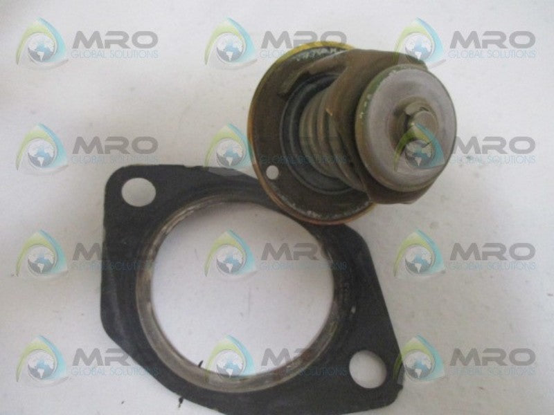 TOYOTA 90916-03954-71 THERMOSTAT/GASKET *NEW IN BOX*