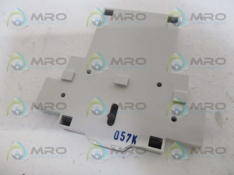 LOVATO LMH11 AUXILIARY CONTACT *NEW IN BOX*