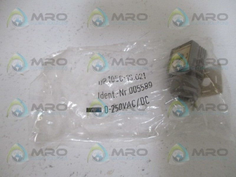 INDUSTRIAL MRO 1050-10.021 CONNECTOR HEAD 005589 0-250V *NEW IN FACTORY BAG*