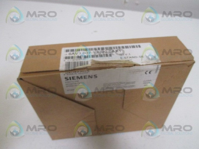 SIEMENS 6AV3607-1JC20-0AX1 SIMATIC OP7 OPERATOR INTERFACE PANEL *NEW IN BOX*