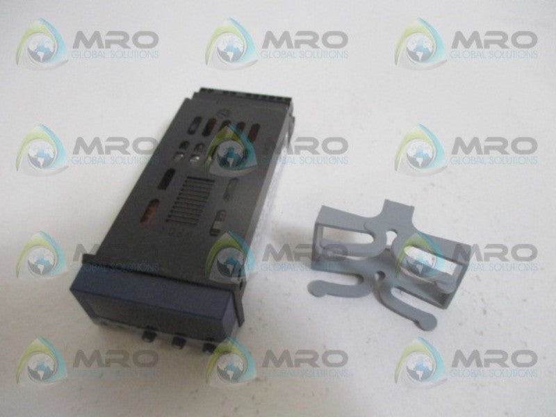 JUMBO 702040/88-888-000-22/210 TEMPERATURE CONTROLLER *NEW IN BOX*