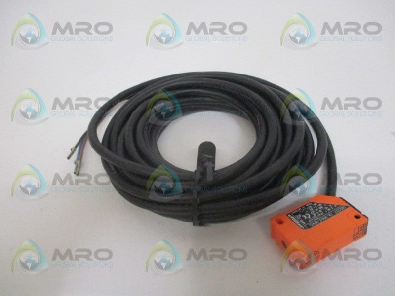 IFM EFECTOR IN5227 INDUCTIVE PROXIMITY SWITCH IN-3002-BPKG *NEW IN BOX*