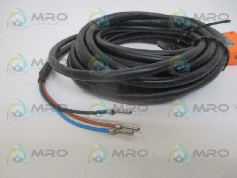 IFM EFECTOR IN5227 INDUCTIVE PROXIMITY SWITCH IN-3002-BPKG *NEW IN BOX*
