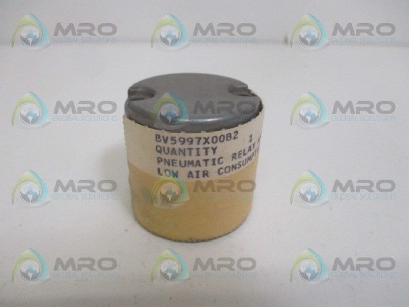 FISHER BU5997X00B2 PNEUMATIC RELAY *NEW NO BOX*