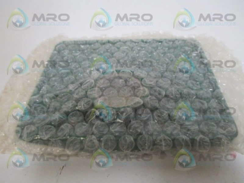 FISHER 10B1502X012 HOUSING COVER ASSY *NEW NO BOX*