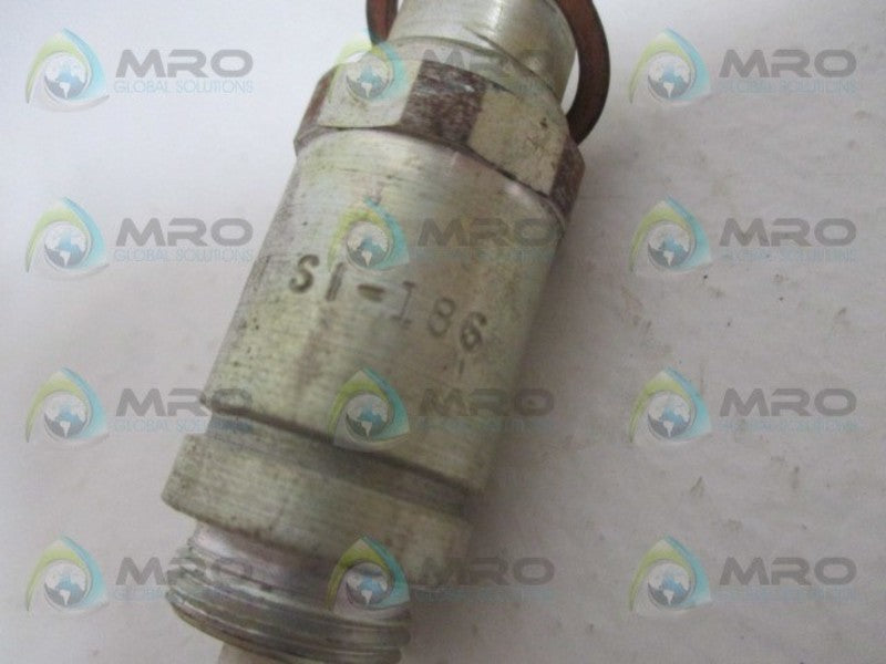 AUBURN SI-186 SHEILDED PLUG *NEW IN BOX*
