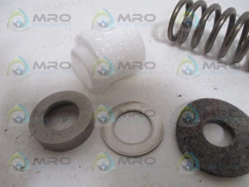 FISHER RPACKX00022 VALVE REPAIR KIT *NEW NO BOX*