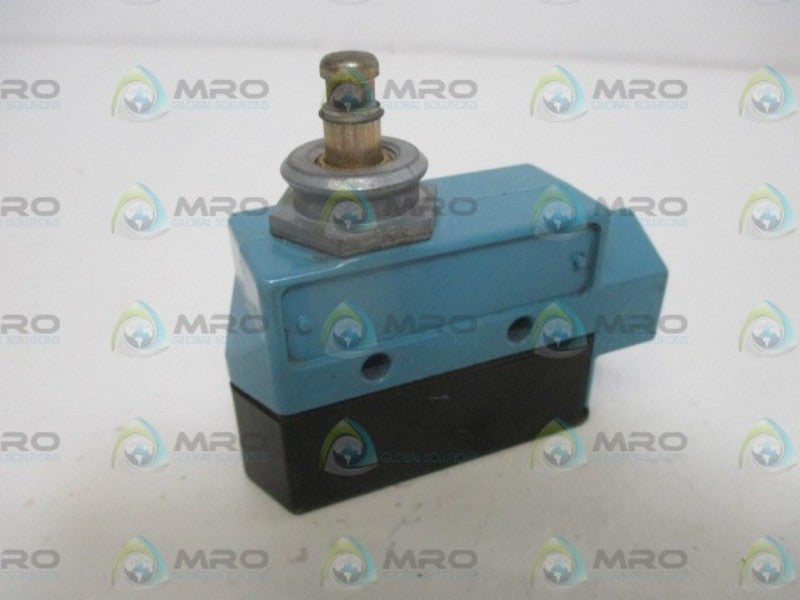 MICROSWITCH BZE6-2RN7 LIMIT SWITCH *USED*