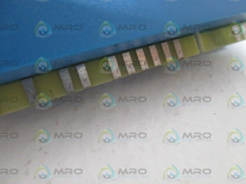 HONEYWELL R7886A1001 SELF CHECK UV FLAME AMPLIFIER *USED*