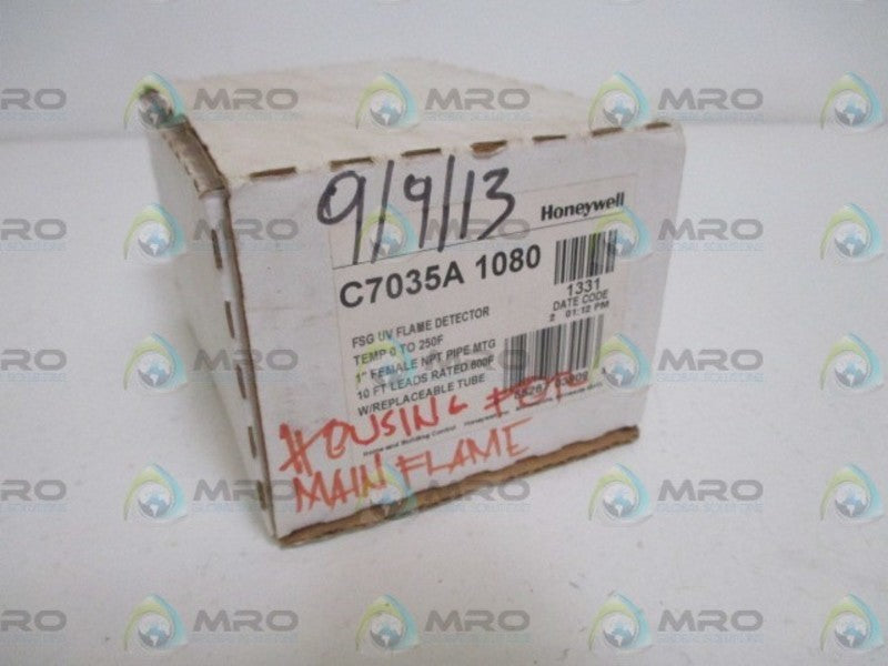 HONEYWELL C7035A1080 FSG UV FLAME DETECTOR *NEW IN BOX*