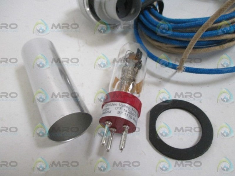 HONEYWELL C7035A1080 FSG UV FLAME DETECTOR *NEW IN BOX*