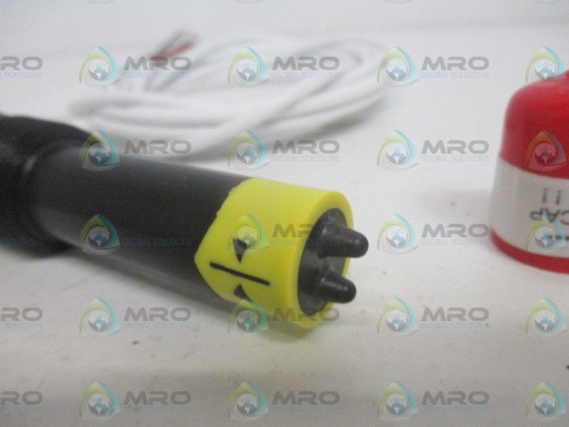 DWYER TDS122 THERMAL DISPERSION FLOW SWITCH *NEW IN BOX*