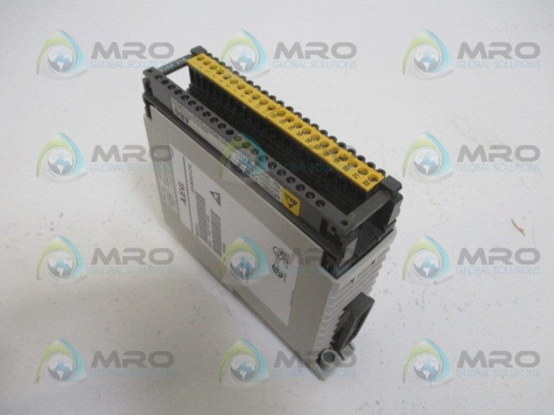 AEG SCHNEIDER AS-BDAP-218 OUTPUT MODULE *NEW IN BOX*