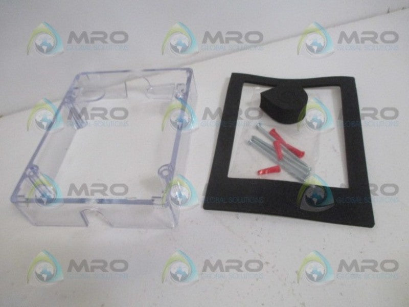 STI STI-3104 CONDUIT SPACER *NEW IN BOX*