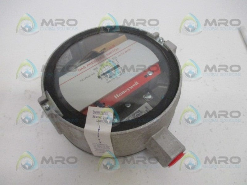 HONEYWELL C437H1001 GAS/AIR PRESSURE SWITCH *NEW IN BOX*
