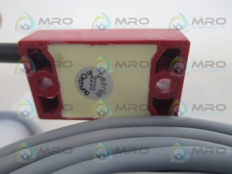 EUCHNER CES-A-LNA-10V READ HEAD SAFETY SWITCH 071846 *NEW IN BOX*
