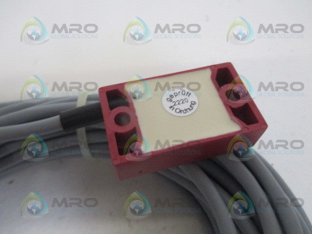 EUCHNER CES-A-LNA-071846 READ HEAD SAFETY SWITCH *NEW NO BOX*