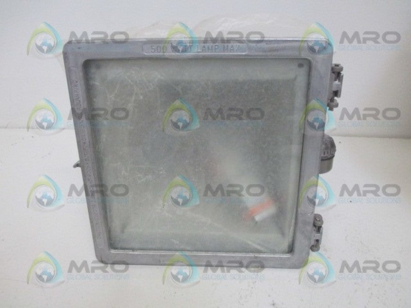 HUBBELL QL505L05 QUARTZLITER FLOOD LIGHT 120V *NEW IN BOX*