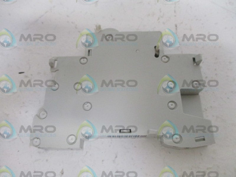 MERLIN GERIN 26924 AUXILIARY SWITCH *NEW NO BOX*