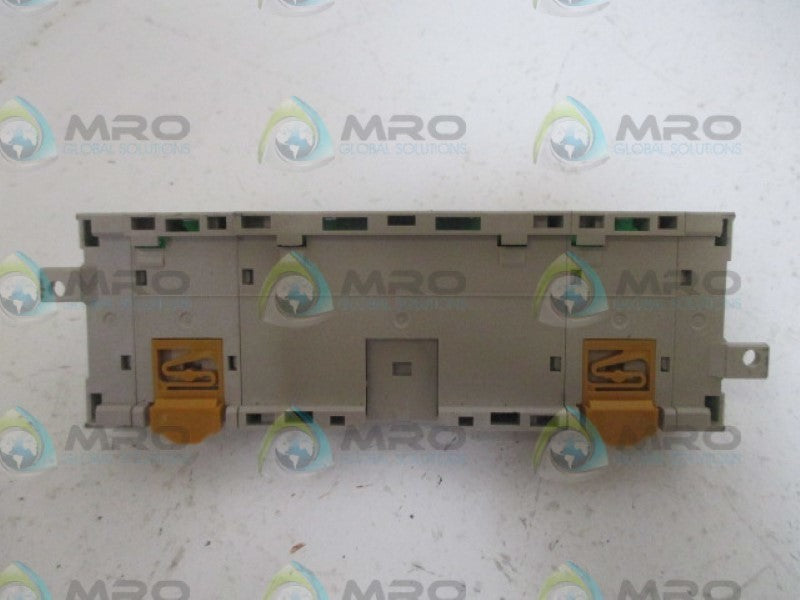 OMRON XW2B-40G4 TERMINAL *USED*