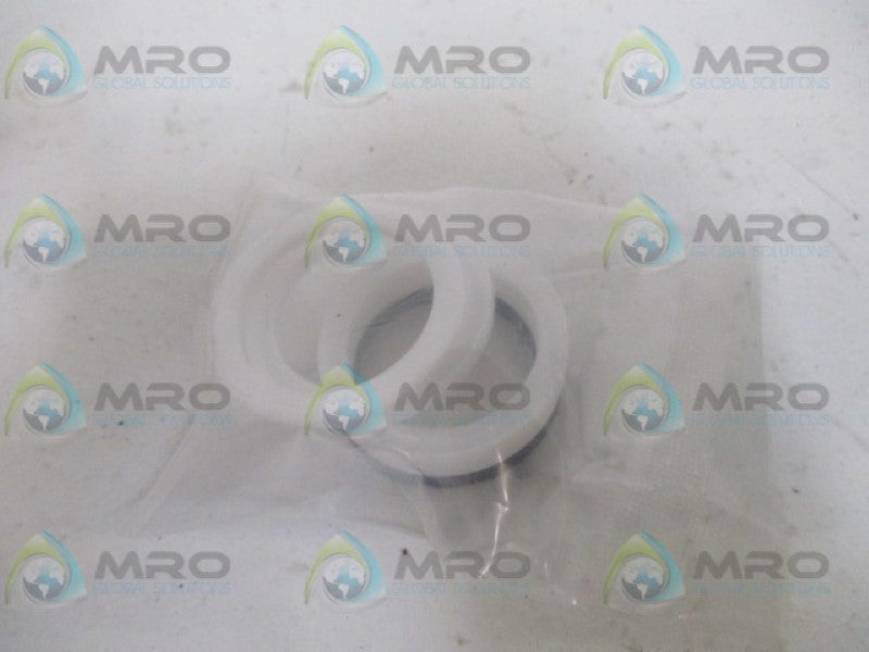 FISHER 12A8951X022 PACKING SET *NEW NO BOX*