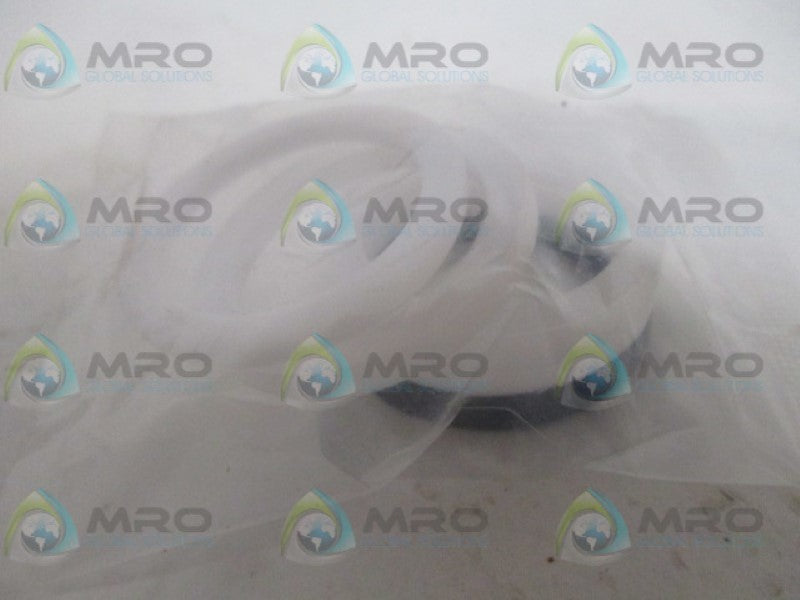 FISHER 12A8951X022 PACKING SET *NEW NO BOX*